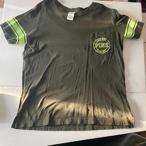 💚Pink Victoria Secret Campus Tee💚